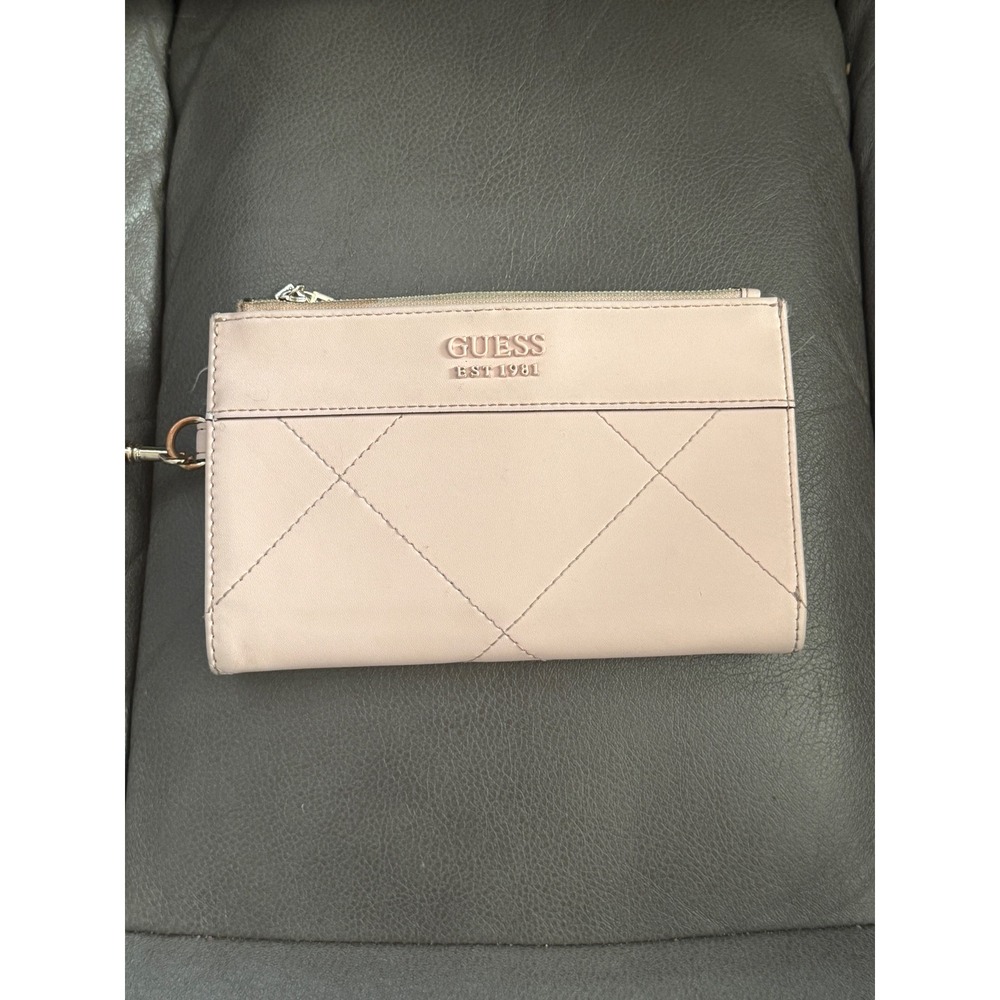 Guess Pink Quilted Zip Around Wallet Card‎ Holder Organizer